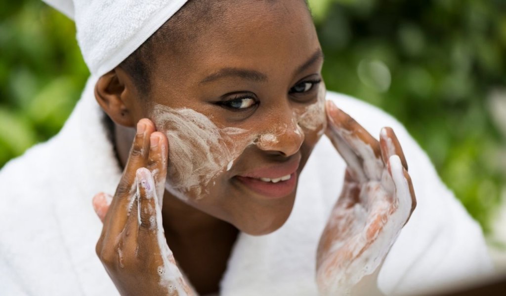 Buying Face Cleansers for African-American Skin