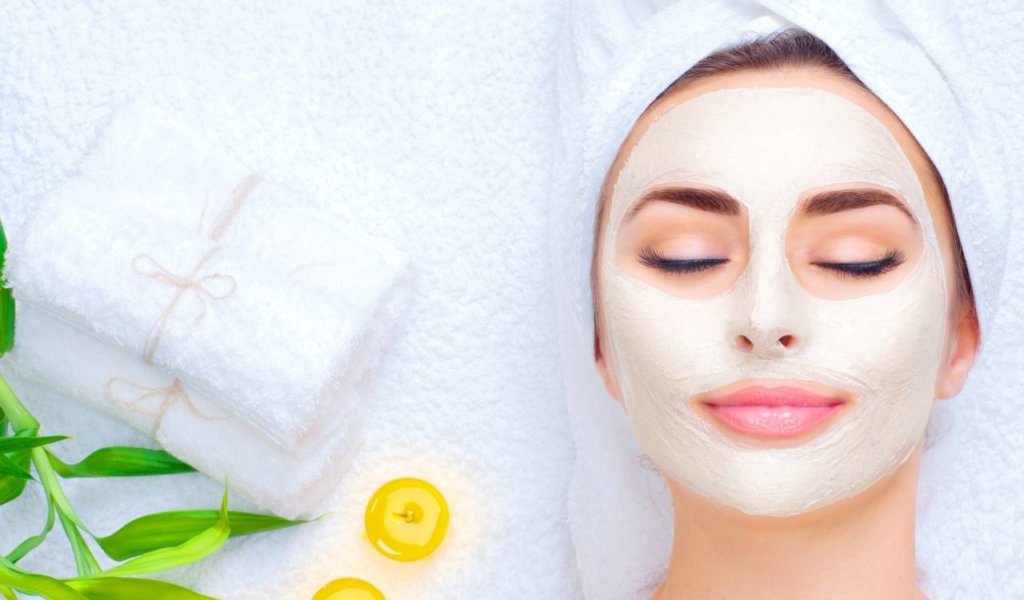 What is an organic face mask